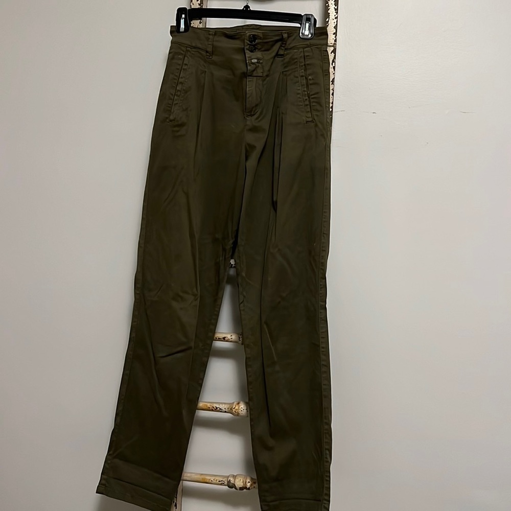 CLOSED khaki pants high waisted